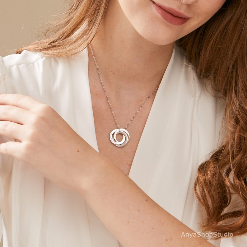 Personalized Interlocking Circles Necklace